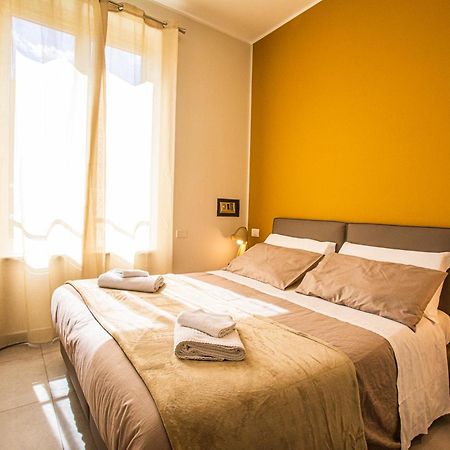 Hotel Garibaldi 136 Napoli Esterno foto