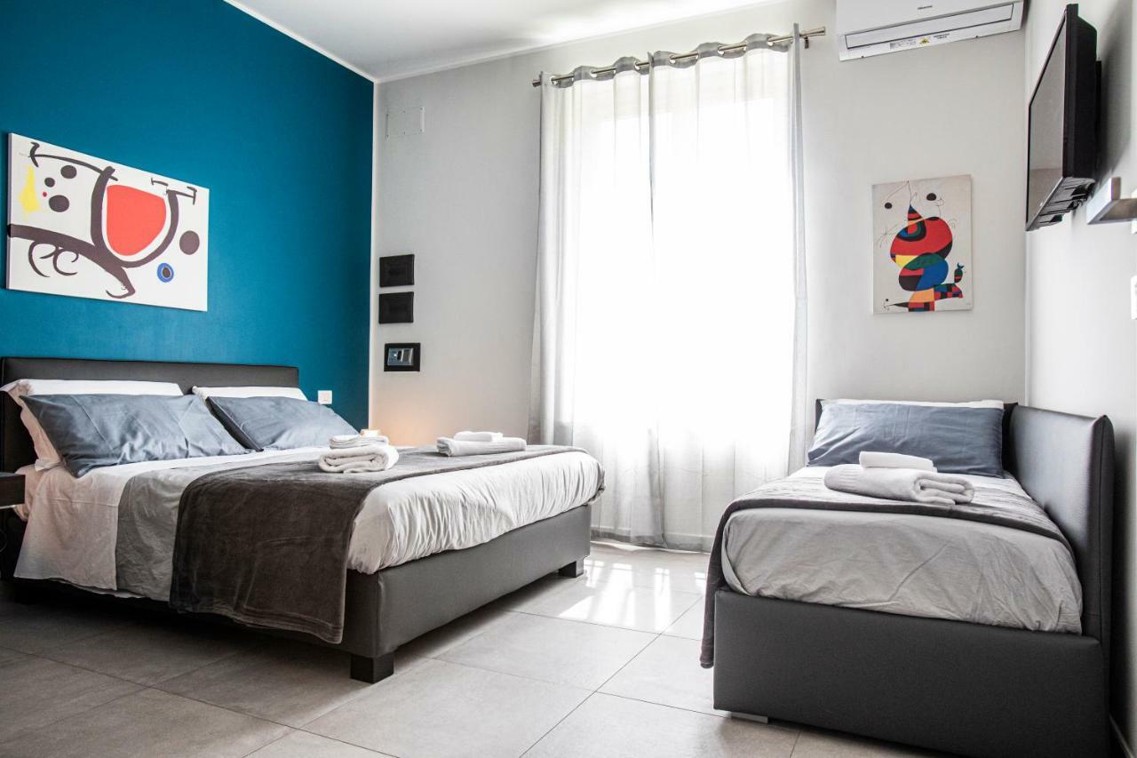 Hotel Garibaldi 136 Napoli Esterno foto